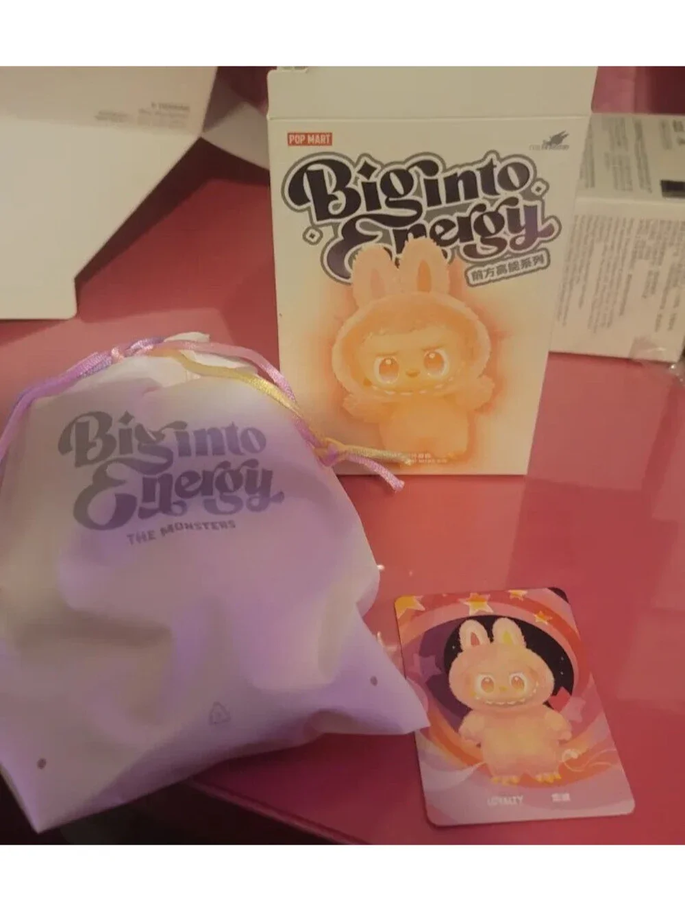 Labubu pop mart